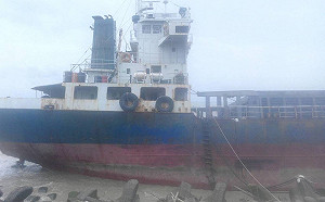 避免環境汙染 擱淺船隻「錦華輪」及「無限二號」先行抽油