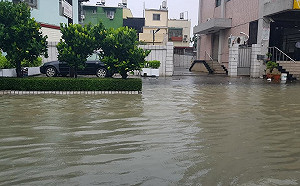 屏東也淹水！台1、24、27線積水注意
