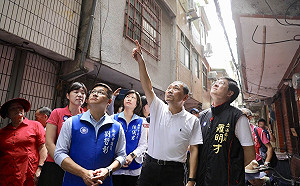 密集都更現勘行程  侯友宜：捷運都更上任即推動