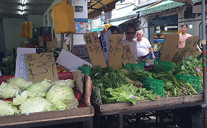 休市2天後交易量增  台北批發菜價回跌