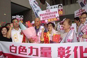 遭藍白投票封殺  黃文玲：中選會是獨立機構、不能當打手　