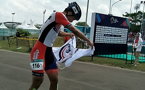 亞運》台灣第15金！趙祖政男子滑輪溜冰20公里奪金