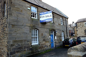 英大砍預算8年關閉600警局  波麗仕被迫賣祖產