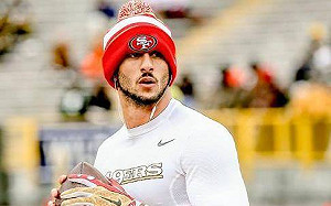 讓川普不開心? 唱國歌單膝下跪 NFL球員成Nike代言人