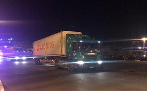 核四第2批燃料棒  深夜運離廠區抵基隆港  待送美國