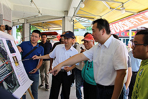 豪雨路面出現破洞怎麼辦？ 許立明：市府有SOP、48小時內恢復