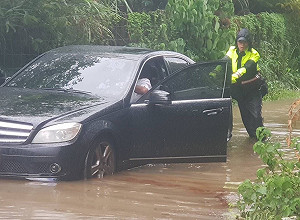 豪雨第二日  基隆多處積水稍退