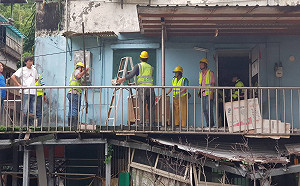 豪雨沖刷房屋地基掏空 林右昌：與住戶協調先拆地基上違建