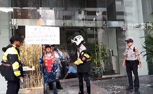 統促黨日台協會潑漆 外交部：遺憾譴責 加強維安