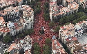 加泰隆尼亞911國慶日  巴塞隆納百萬人吶喊獨立