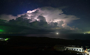 彭佳嶼美照染中國汙點  蔡英文：應用正確方式被世界看到