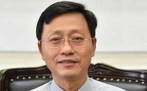 葉俊榮拋遴選案新解 台大：等正式公文