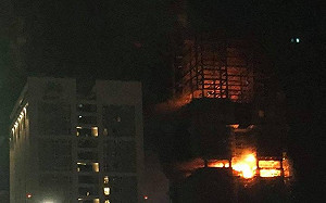 新莊工地24高樓建物陷火海 200警消灌救幸無人受困