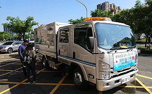 感謝311地震協助 日透地雷達車高雄道路健檢