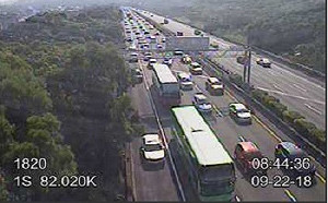 中秋返鄉潮湧現 國1南下湖口-竹北時速不到20公里