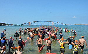 澎湖海灣嘉年華 今明兩日開賽泳渡