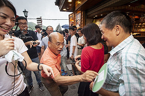 選舉越近衝勁更強！蘇貞昌瑞芳、九份開直播掃票連衝4場