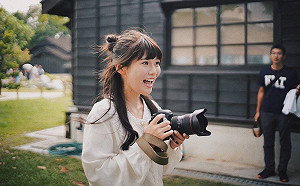 黃敏惠外拍年曆 正妹網紅攝影師莉奈：很好拍沒死角