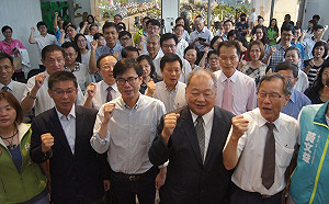 在地團體接連力挺 陳其邁：以協調力、執行力跟魄力發展高雄