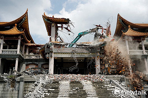 魏明仁落跑香港 魏明谷：向其胞姊索討拆除費用
