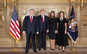 模仿川普淪為保安？烏克蘭總統與美國總統撞衫同框惹議