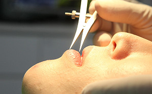 嘴角上揚帶來好運  微笑美唇桃花朵朵開