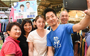 蔣萬安菜市場直播  助盧秀燕衝人氣