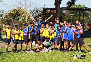 全校僅60人 賽嘉排球隊哼著排灣族母語歌「遠征」
