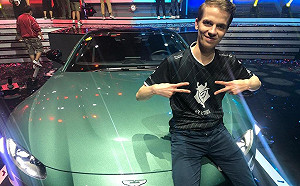 《爐石戰記》太子Thijs拿下「中歐對抗賽」冠軍　亞軍小惕只能拿模型車車