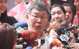 葛特曼勸年輕人勿將政客當英雄  柯嗆：別當政治打手