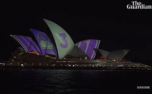 （影）27萬人連署反對沒用！雪梨歌劇院白色風帆投射賽馬廣告