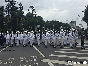 國慶大會安檢嚴格把關 蘇祈麟的花式特技吸睛拉開序幕