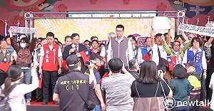 （影）「藻礁已死，何來國慶？」環團抗議鄭文燦爆衝突