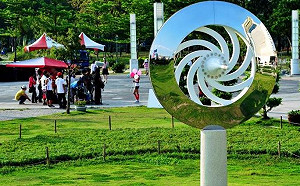 高雄文學月開跑！周末草地閱讀Party歡樂開趴