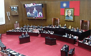 賴揆宣佈中火4部燃煤機組將退場！