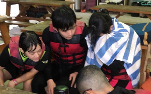 驚險！貢寮玩風浪板遭浪捲走 3人平安全獲救