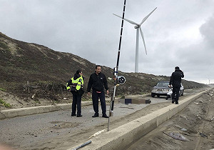 疑遭魟魚刺中手臂  釣客陳屍海邊