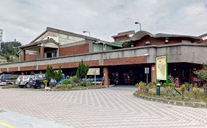 嚇死人！前女友輕生  前男友到殯儀館砍現任還開槍