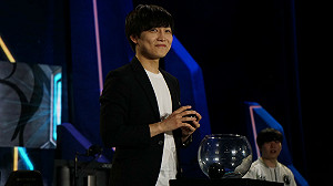 英雄聯盟世界賽》前職業選手Watch現身抽籤　中國IG八強對決韓國KT