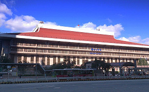 快訊》餐廳變電設備燒毀  北車一樓北側跳電