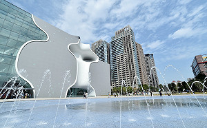 曲牆工法受國際肯定！台中國家歌劇院獲日本設計獎