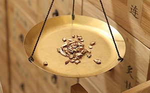 勿聽信偏方！衛生局教你中藥用藥安全五撇步