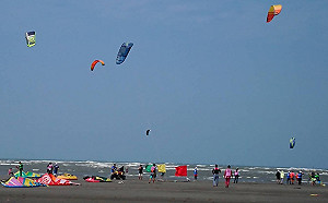 大安風箏衝浪競賽登場  台中推在地深度觀光