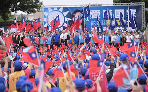 藍營花蓮萬人團結誓師大會  吳敦義、朱立倫力挺徐榛蔚