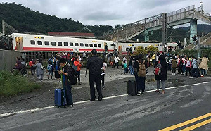 感謝有妳！普悠瑪翻車事發 國一女學生保持冷靜打電話求救