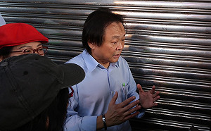 柯6月解決大巨蛋？ 王世堅大罵「私相授受」「人格破產」