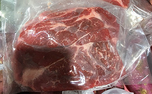 私帶生肉品入境開罰1萬5  防檢局：未來擬重罰30萬