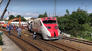 普悠瑪事故》第8節車廂「黑盒子」尋獲 檢：ATP紀錄看似正常