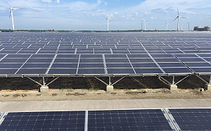 全台最大綠能電廠啟動！可供超過３萬戶家庭使用