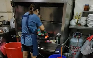 獨家秘方？尼龍袋裝米粉下鍋煮！業者：有人惡意誹謗